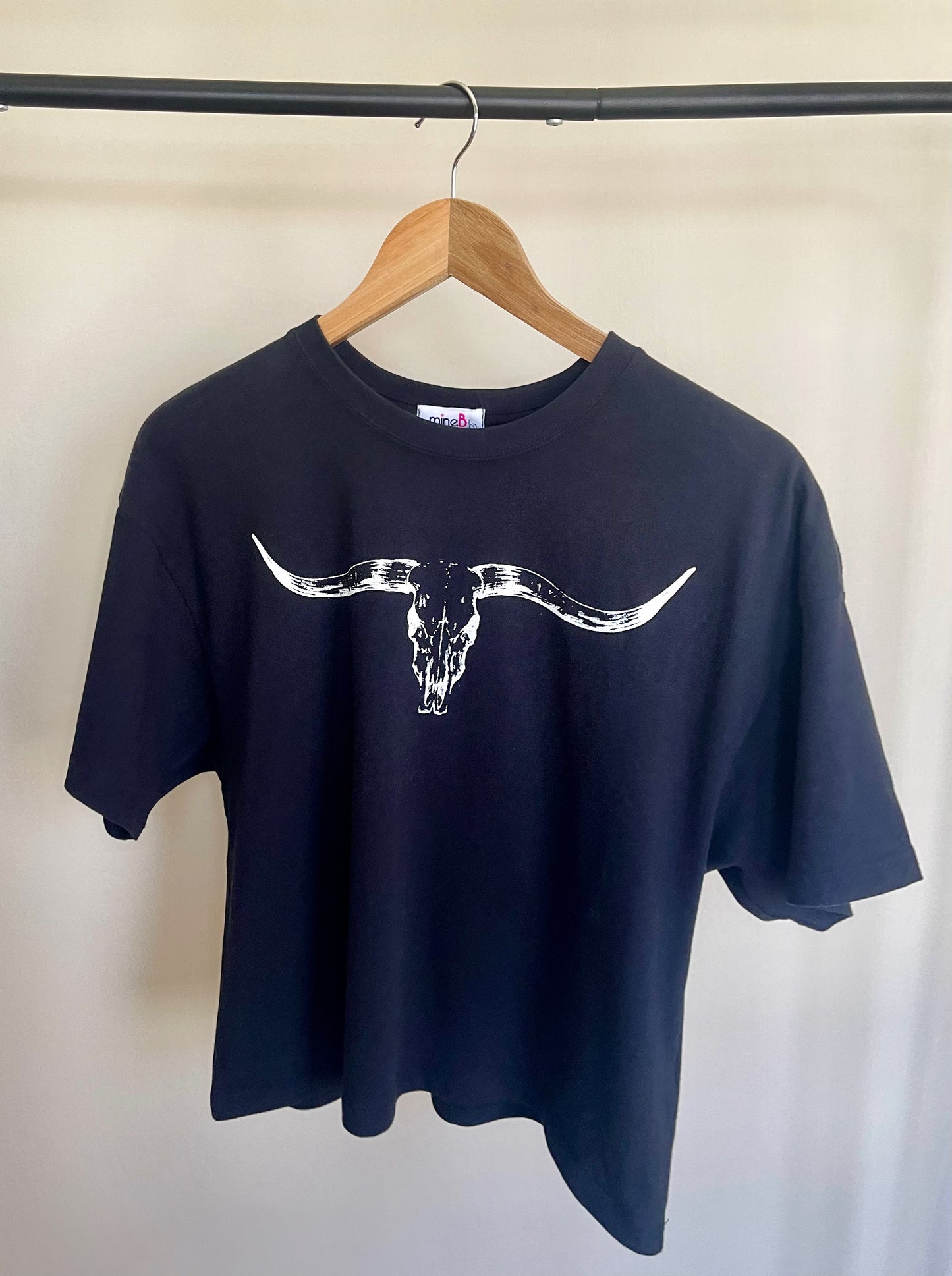 Black Longhorn Bull Skull Cropped T-shirt