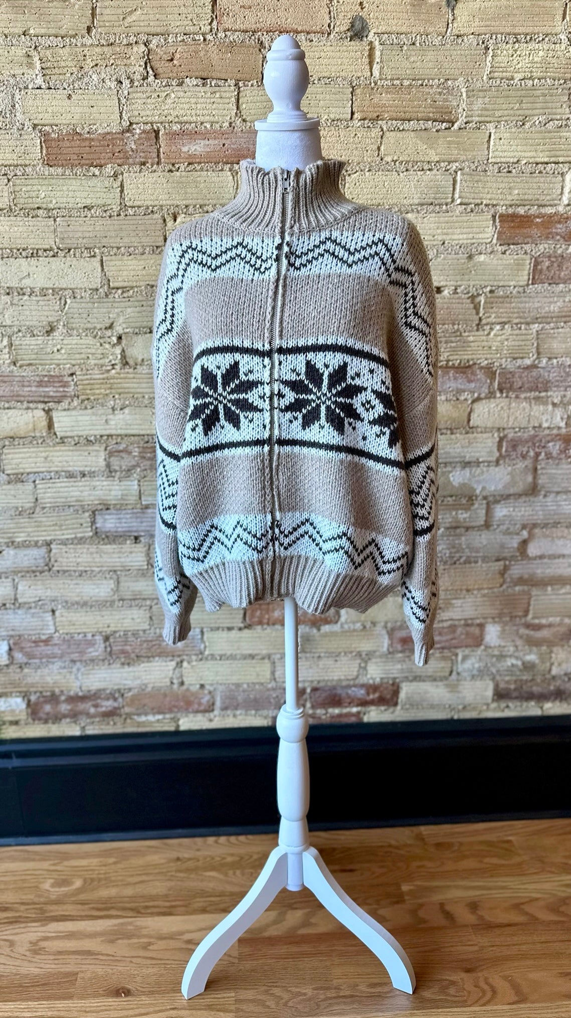 Isle Sweater Zip Up  Sweater
